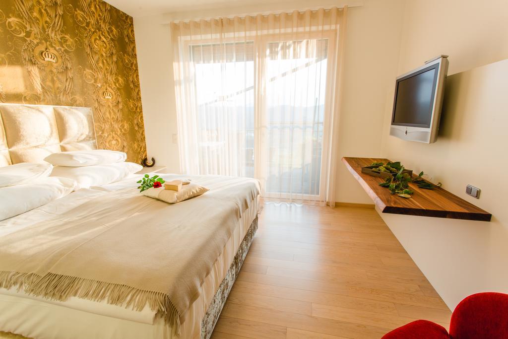Wohnen Im Wein Apartment Ehrenhausen Ngoại thất bức ảnh
